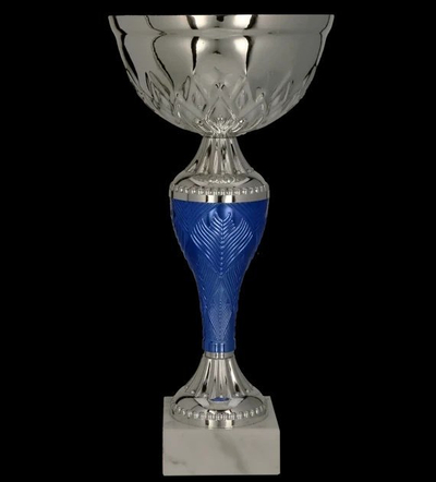 Kupë trofe metalike Silver Blue 8367G, 18.5cm, diametër 80mm, argjendtë me blu