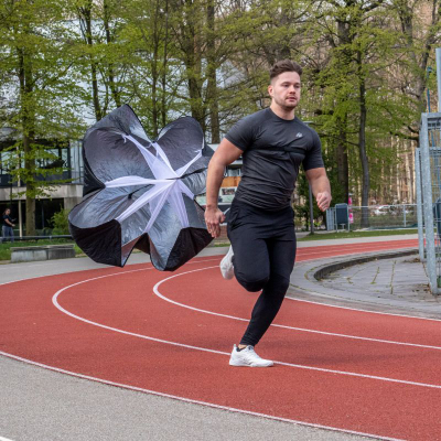 Падобран со отпор за трчање VirtuFit Pro Speed, 145 x 145 cm, со појас за половина, црн