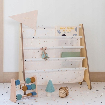 Рафт за книги за деца 3 Sprouts Recycled Book Rack, 62cm, рециклиран полиестер, крем терацо