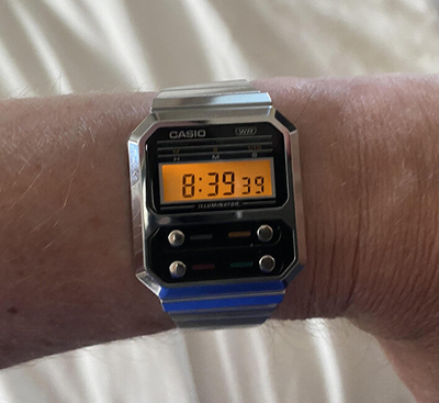 Orë digjitale Casio Collection Vintage A100WE-1AEF (662), e argjendtë