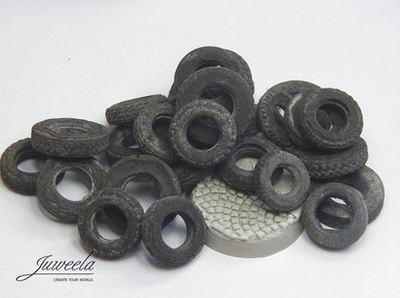 Aksesor modelimi Juweela Used Tires Universal, goma të vjetra, set dekorativ
