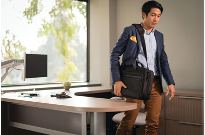Çantë dore për laptop Kensington Contour 2.0, 15.6", e zezë