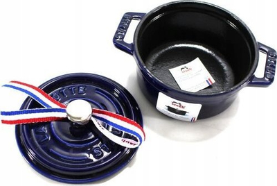 Tenxhere gize Staub Round Cocotte, 24cm, 3.8L, blu e errët