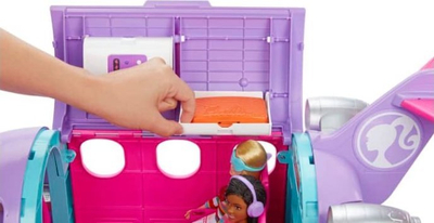 Set lojë Barbie Life in the City Airplane Adventures, aeroplan lodër me kukull dhe qenush, 15 aksesorë, shumëngjyrësh