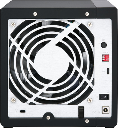 Server NAS QNAP TR-004