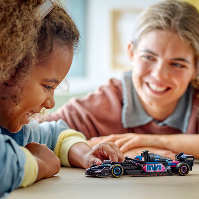 LEGO Speed Champions BWT Alpine F1 Team A524 игра за составување, тркачки автомобил, 10+, повеќебојна