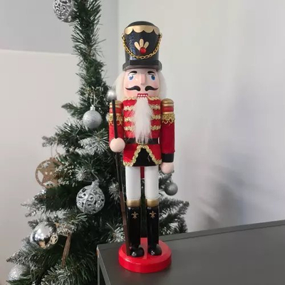 Figurinë zbukuruese Nutcracker Christmas, 30cm, dru, shumëngjyrëshe
