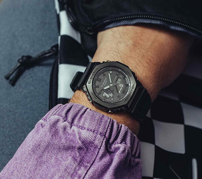 Orë për meshkuj Casio G-Shock Classic GM-2100BB-1AER (619), e zezë