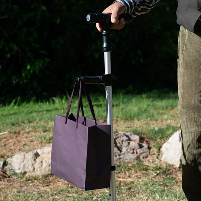 Shkop ecje InnovaGoods Hannde, i zgjatueshëm, me LED edhe alarm, ngjyrë e zezë