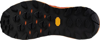 Atlete trail Mizuno Wave Mujin 10 për burra, me Vibram Megagrip, të zeza me portokalli