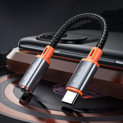 Adapter audio Mcdodo USB C në AUX 3.5mm, DAC, i zi