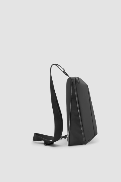 Çantë shpatulle XD Design Urban, që s’e zë uji, zmadhohet, ngjyrë e zezë