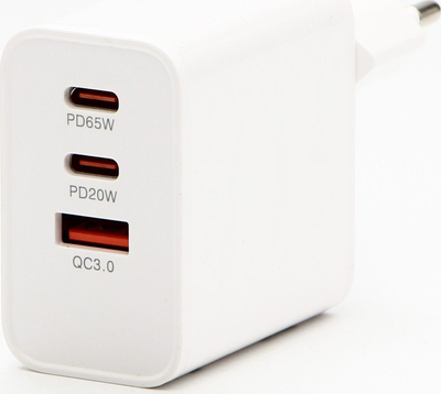 Универзален полнач Powerton ENERGY VOLTIX, 65W, 3 USB порти, бел