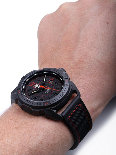 Orë dore Luminox Land ICE-SAR Artic XL.1002