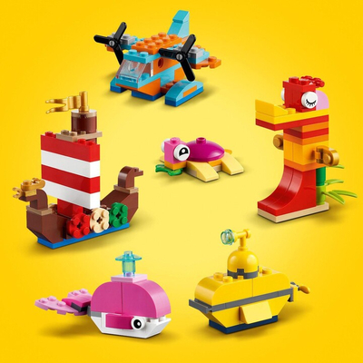 Set LEGO® Classic 11018 Creative fun in the ocean, 333 pjesë