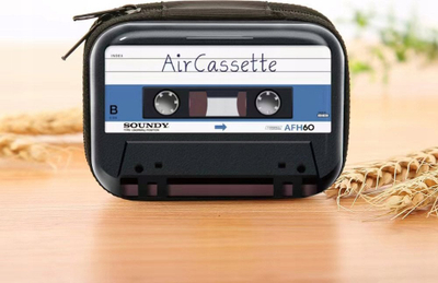 Kuti metalike LoveInstant Retro Cassette Tape, për foto 2x3", me zinxhir, shumëngjyrëshe
