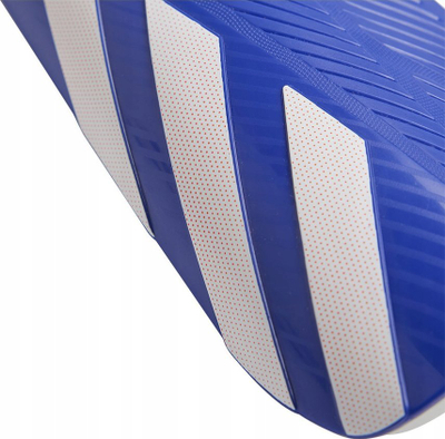 Mburoja futbolli adidas Tiro SG Eu Club IW3794, për kavilje, uniseks, blu me të bardhë