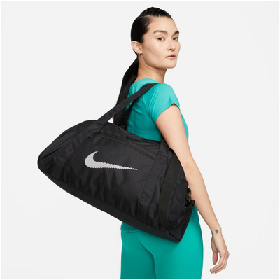 Çantë sportive Nike Gym Club DR6974-010, me shirit supi, e zezë