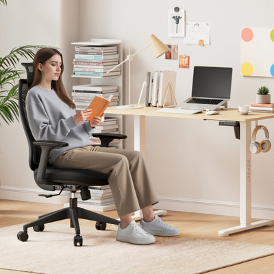 Karrige zyre SENSE7 Moyo, ergonomike, me mbështetëse rrjete, e zezë
