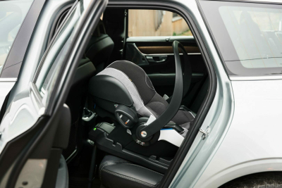 Ulëse për veturë për foshnje BeSafe iZi Go Modular X2 i-Size, 40-75 cm, Black Cab, e zezë
