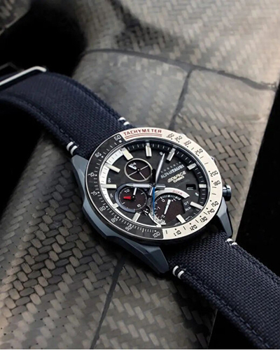 Orë për meshkuj Casio Building Scuderia Alphatauri Limited Edition, e zezë