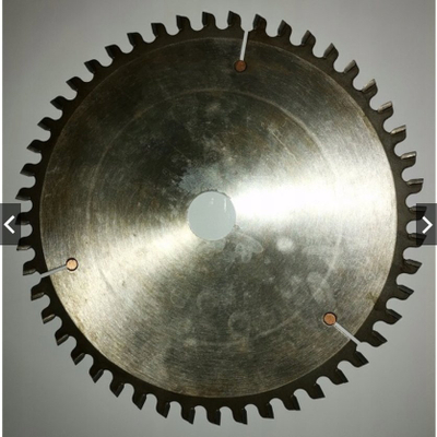 Teh rrethor OSDO HDF 250 x 30 mm, 48 dhëmbë karburi, për dru dhe laminat