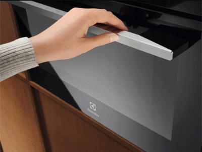 Furrë inkaso me mikrovalë Electrolux MealAssist 700 EVM8E09X, me grill, çelik inox