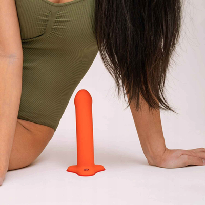 Dildo silikoni Fun Factory Magnum, 18 cm, me bazë vakumi, koral