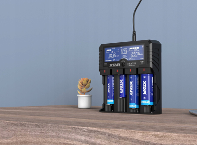 Karikues baterish Xtar VP4 Plus Dragon, 4 vende, Li-ion dhe Ni-MH, i zi