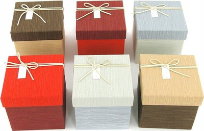 Kuti dhuratash Large Gift Box 1120, karton i trashë, 13 x 13 x 13 cm, ngjyra nga më të ndryshmet