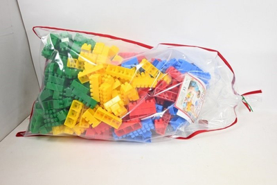 Lodra me tulla plastike për ndërtim, set me tulla të mëdha, shumëngjyrëshe, në qese transparente