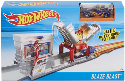 Set lojrash Hot Wheels Blaze Blast, me makinë, i vogël për ta marr me vete, shumëngjyrësh