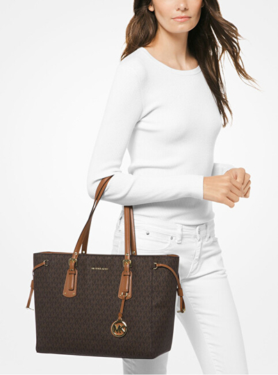 Çantë dore Michael Kors Voyager 30F8GV6T2B200, e kaftë