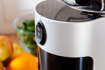 Shtrydhëse frutash Eldom PJ405 Sante Perfect Juicer, vertikale, BPA free, e zezë me argjend