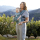 Mbajtëse bebe Ergobaby Omni Breeze Twilight Blue Daisies, rrjetë SoftFlex Mesh, pozicion ergonomik M, blu