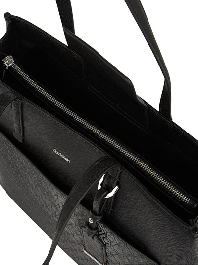 Çantë elegante për femra Calvin Klein, e zezë