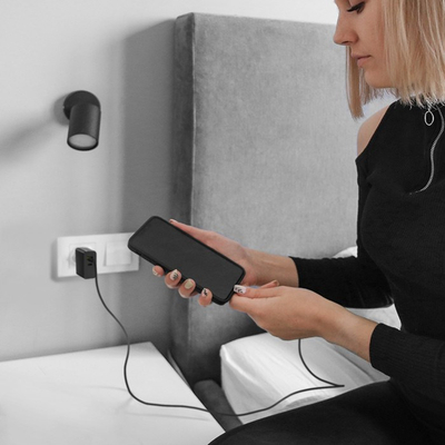 Karikues Qoltec Super Quick PD 90W, 1x USB C, 1x USB A, i zi