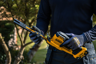 Gërshërët për gardh të gjelbër DeWalt DCMHT520N, 18V, 20cm, pa bateri