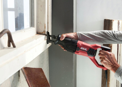 Prerëse reciproke Skil 4961 AA, 900W, shpejtësi e ndryshueshme, e kuqe