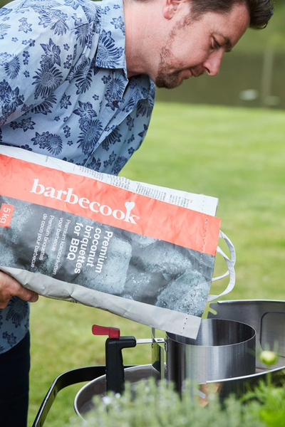 Briketa kokosi për BBQ Barbecook Premium, 5kg, djegie deri 4 orë, të zeza