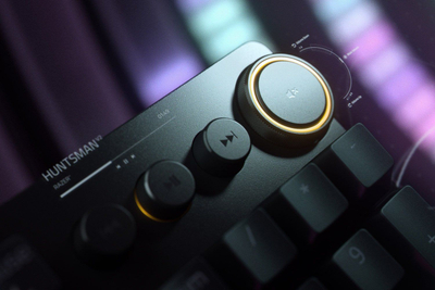 Тастатура Razer Huntsman V2, Purple Switch, со кабел, црна