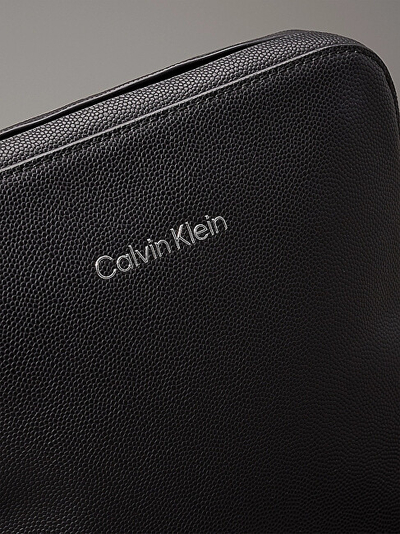 Çantë për meshkuj Calvin Klein, e zezë