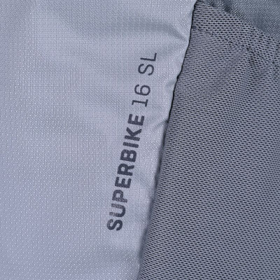 Çantë shpine për biçikletë Deuter Superbike 16 SL, 16L, me sistem ajrosje Airstripes, gri