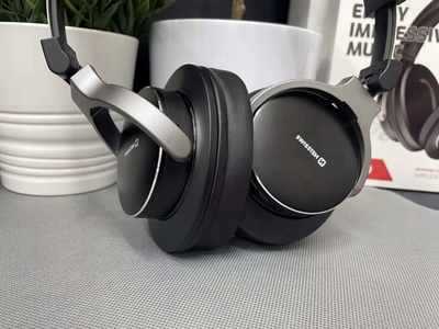 Kufje Bluetooth Swissten Jumbo, on ear, wireless, të zeza