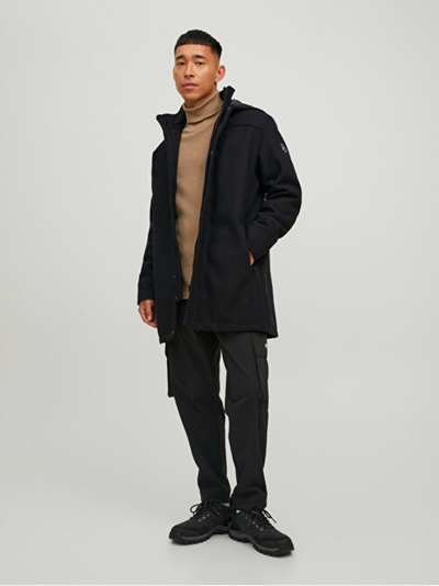 Xhaketë Jack&Jones JCOTECH, e zezё