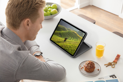 Mbështetëse tastiere Logitech Folio Touch për iPad Air (gjenerata 4 & 5), ngjyrë gri