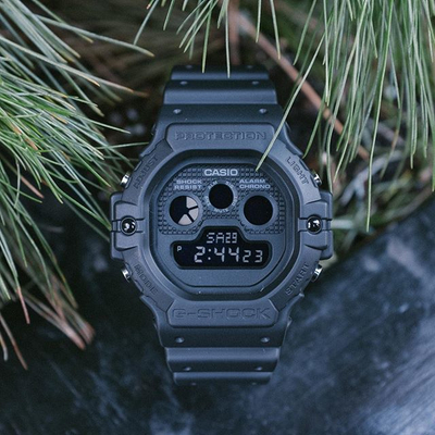Orë dore Casio The G/G-SHOCK DW-5900BB-1ER (332)