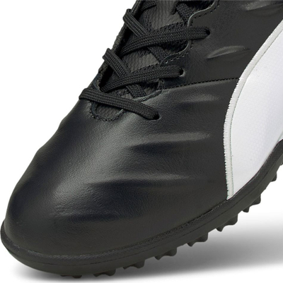 Këpucë futbolli Puma King Pro 21 TT për çuna, për tapet sintetik, të zeza me të bardha