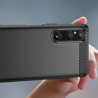 Mbrojtëse telefoni Sony Xperia 1 V Carbon, silikon i butë, efekt fibër karboni, e zezë