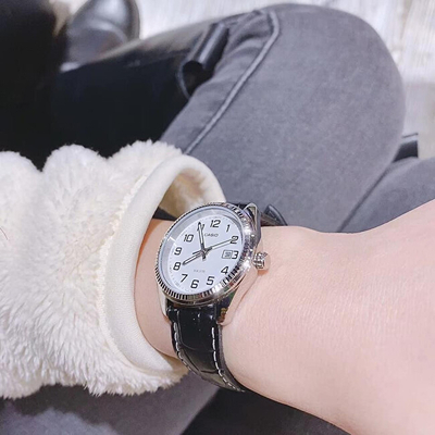 Orë për femra Casio, e zezë